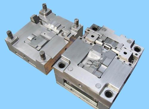 塑膠模具加工模具CNC加工質(zhì)量高低應(yīng)考慮哪些方面？